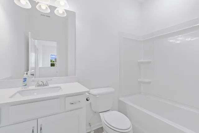 $349,900 | 350 Canonbury Drive, Lebanon, TN 37087