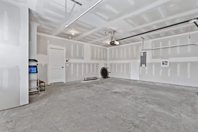 $349,900 | 350 Canonbury Drive, Lebanon, TN 37087