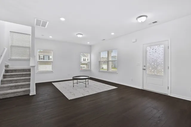 $349,900 | 350 Canonbury Drive, Lebanon, TN 37087