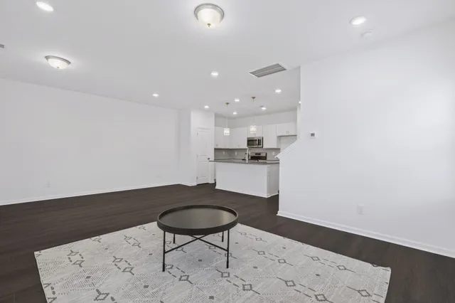 $349,900 | 350 Canonbury Drive, Lebanon, TN 37087