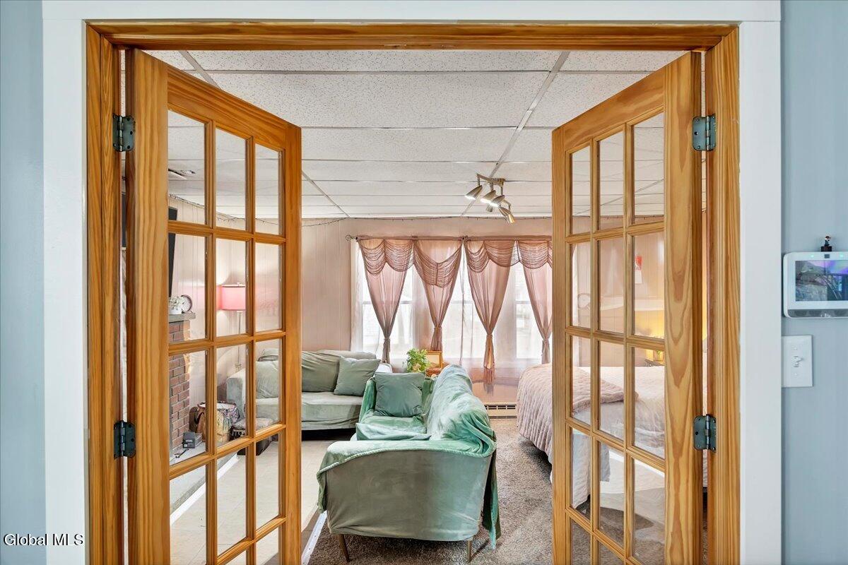 1075 Keyes Avenue Schenectady, NY 12309 - Photo 21 of 42 22-IMG_8193