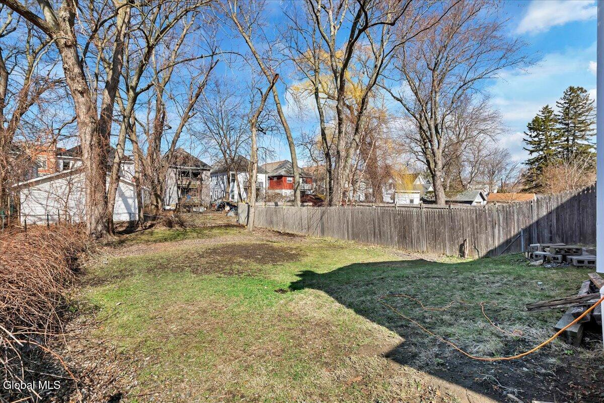 1075 Keyes Avenue Schenectady, NY 12309 - Photo 36 of 42 44-IMG_8358