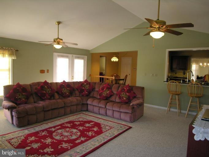 9519 Retriever Road Burke, VA 22015 - Photo 18 of 22 Family Room #2