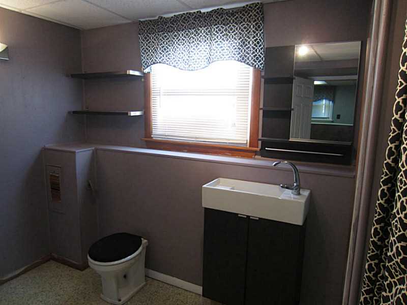 5 Angelwood Road Coventry, RI 02816 - Photo 15 of 25 Bathroom.