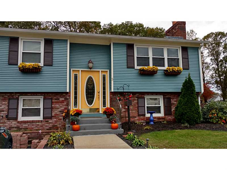 5 Angelwood Road Coventry, RI 02816 - Photo 3 of 25 Exterior Front.