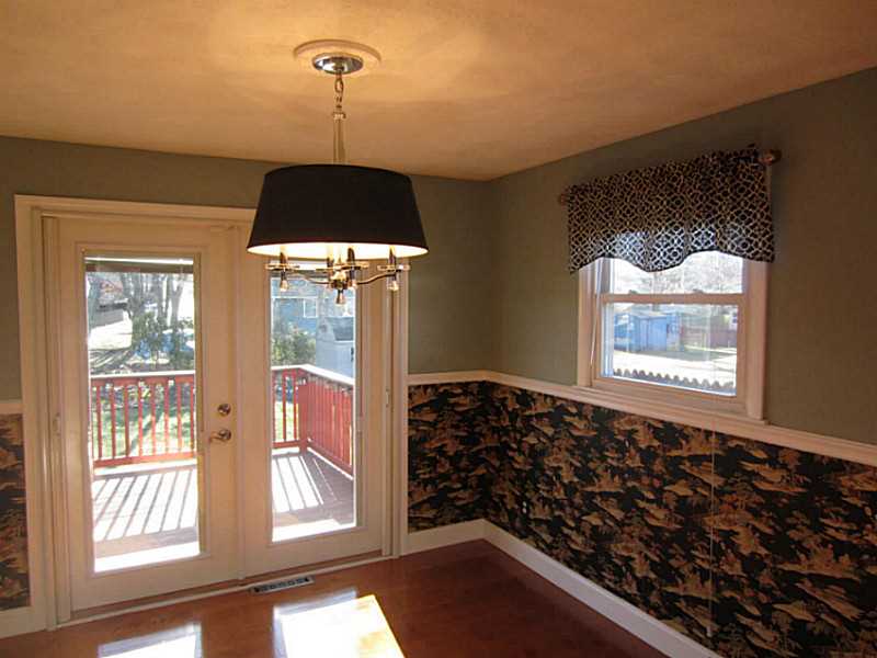 5 Angelwood Road Coventry, RI 02816 - Photo 7 of 25 Dining Room.
