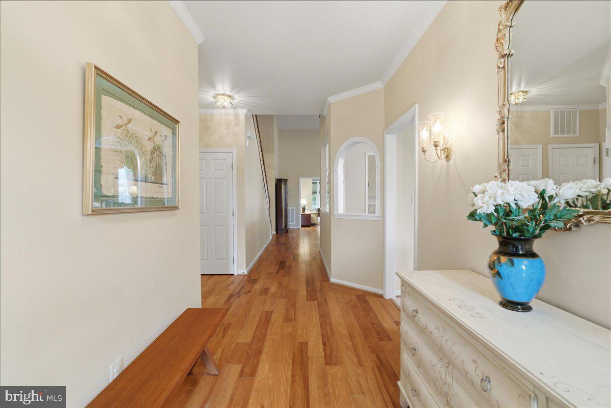 13452 Fieldstone Way Gainesville, VA 20155 - Photo 6 of 57
