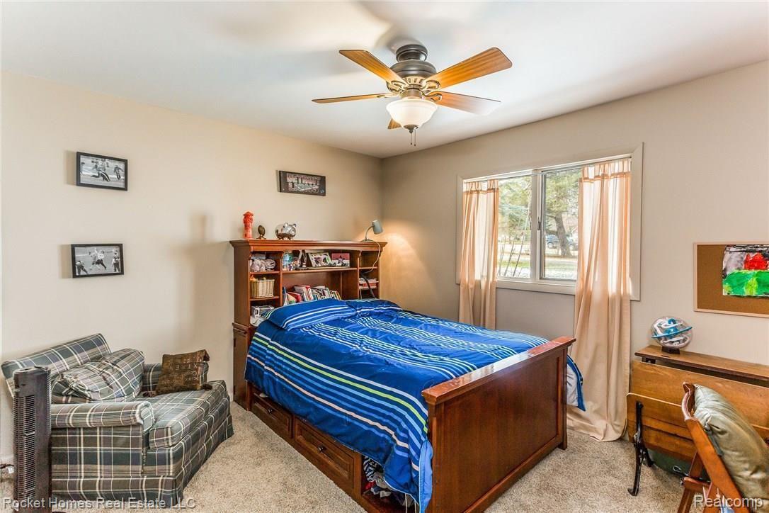3255 Ripple Way White Lake, MI 48383 - Photo 15 of 23 026-Bedroom-3721819-medium.jpg