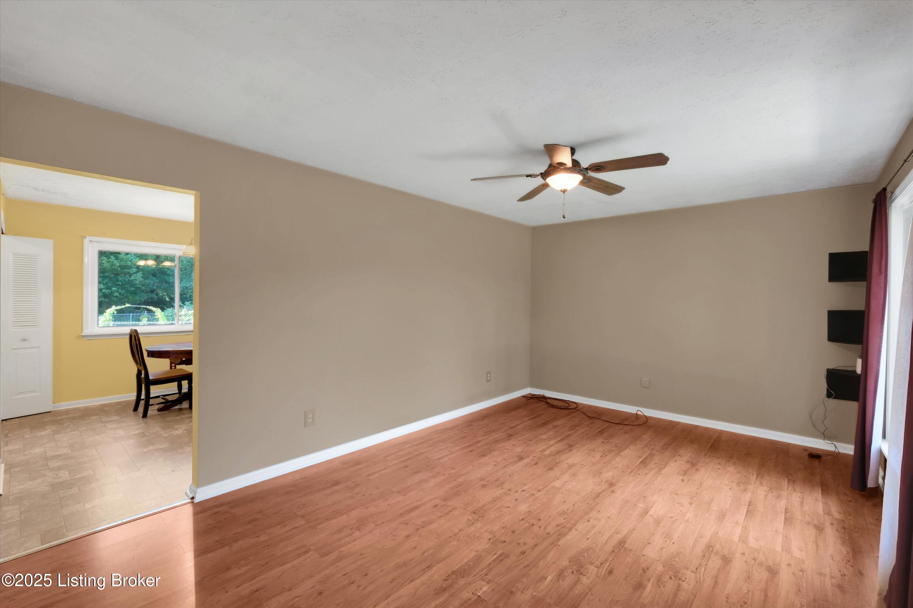 3900 Bonavant Road Louisville, KY 40219 - Photo 10 of 48 11-3900 Bonavant Rd