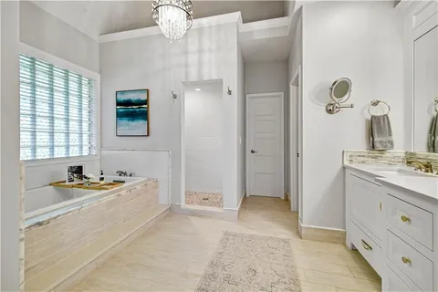 $1,550,000 | 16849 South Highland Ridge Drive, Loch Lloyd, MO 64012