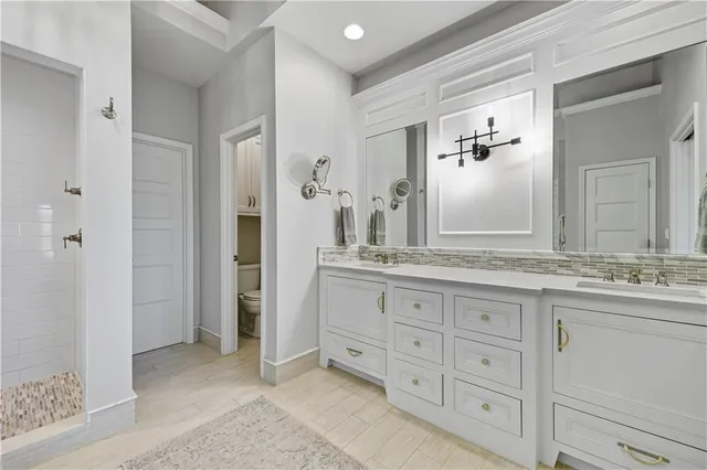 $1,550,000 | 16849 South Highland Ridge Drive, Loch Lloyd, MO 64012