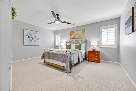 $1,550,000 | 16849 South Highland Ridge Drive, Loch Lloyd, MO 64012