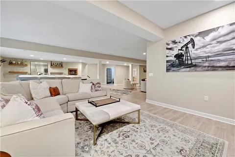 $1,550,000 | 16849 South Highland Ridge Drive, Loch Lloyd, MO 64012