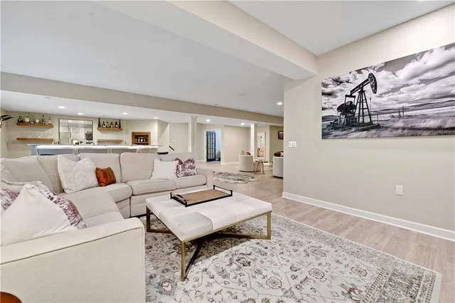 $1,550,000 | 16849 South Highland Ridge Drive, Loch Lloyd, MO 64012