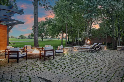 $1,550,000 | 16849 South Highland Ridge Drive, Loch Lloyd, MO 64012