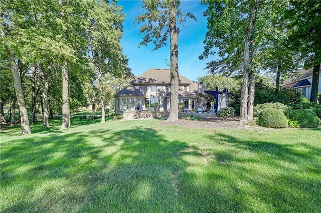 $1,550,000 | 16849 South Highland Ridge Drive, Loch Lloyd, MO 64012