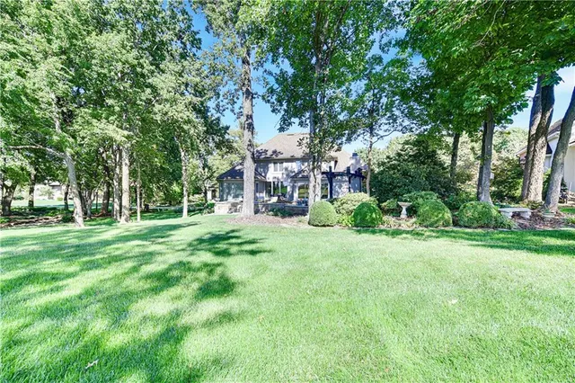 $1,550,000 | 16849 South Highland Ridge Drive, Loch Lloyd, MO 64012