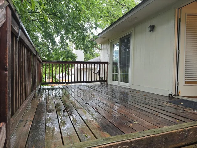 $2,000 | 4911 Edenbourgh Lane, Austin, TX 78754