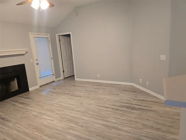 $2,000 | 4911 Edenbourgh Lane, Austin, TX 78754