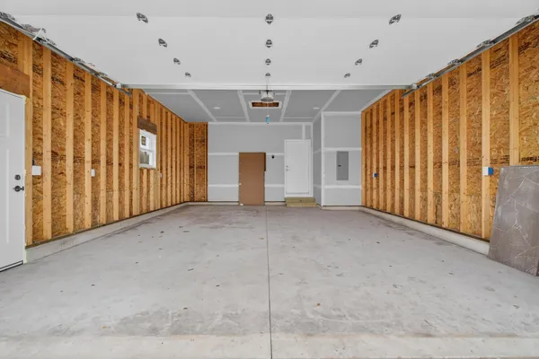 $305,000 | 8 Hunting Trail Avenue, Quincy, MI 49082