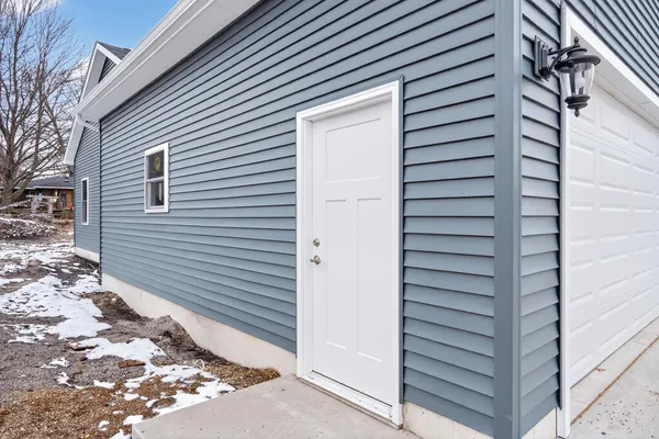 $305,000 | 8 Hunting Trail Avenue, Quincy, MI 49082