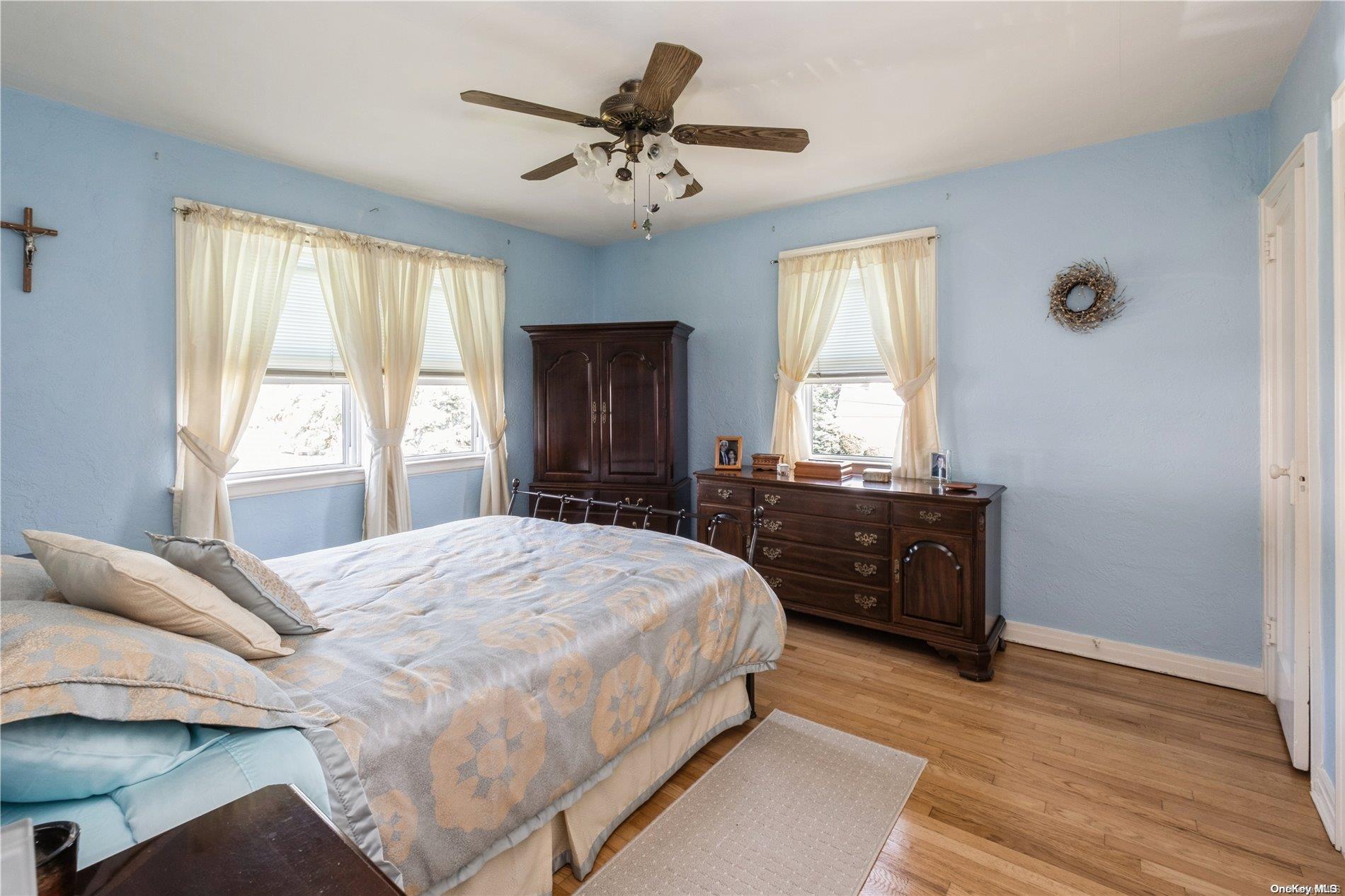 86-01 253rd Street Queens, NY 11426 - Photo 17 of 36 Bedroom