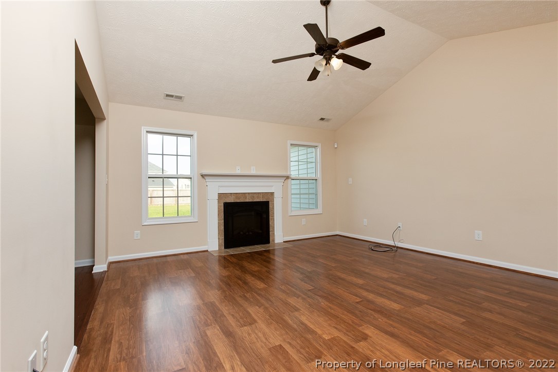 152 Scanner Court Raeford, NC 28376 - Photo 5 of 37 Gallery Image 5