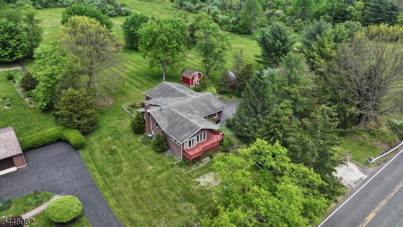 112 Allerton Road Annandale, NJ 08801 - Photo 5 of 50