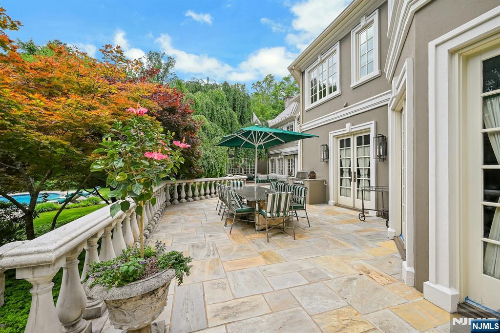 86 Fox Hedge Road Saddle River, NJ 07458 - Photo 37 of 44