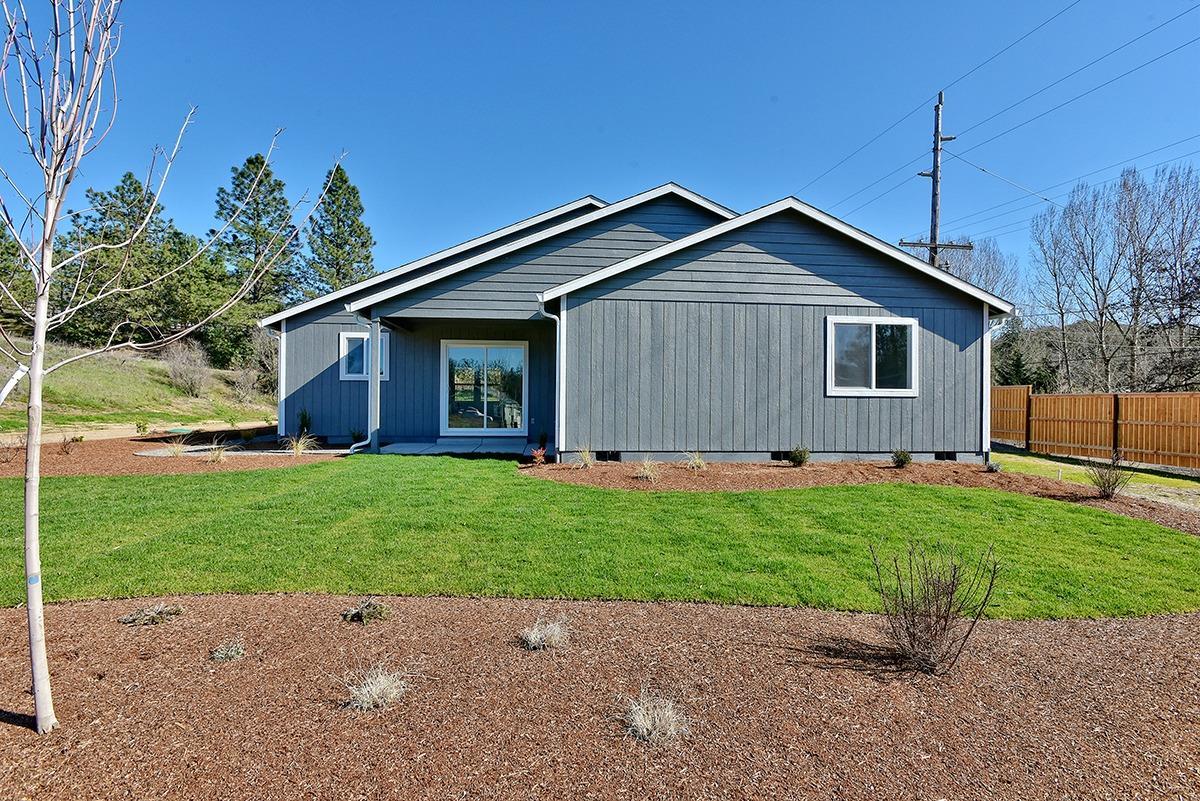 10014 Blackwell Road Central Point, OR 97502 - Photo 7 of 22 Additional Photo