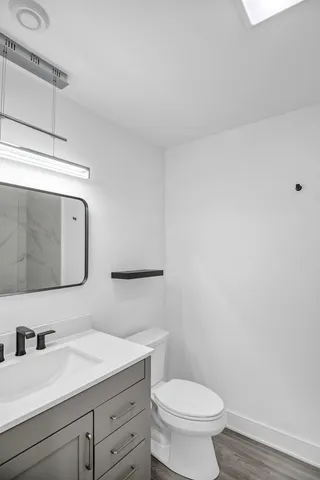 $679,000 | 70 Prairie Court, Wheeling, IL 60090