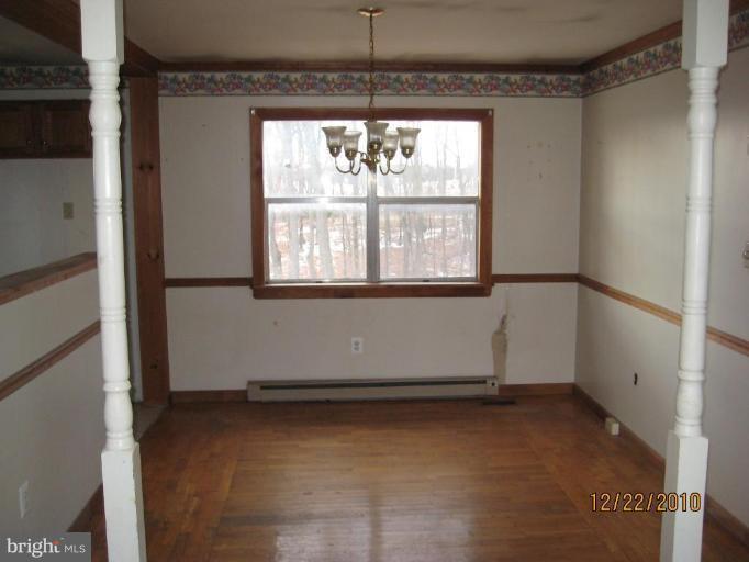 776 Ridings Mill Road Middletown, VA 22645 - Photo 8 of 14 Dining Room