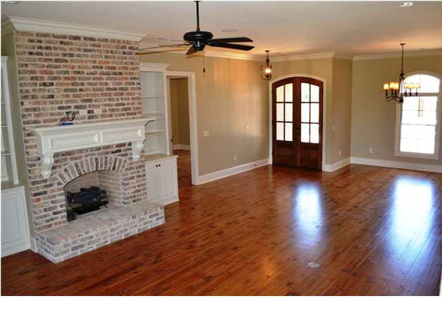 119 Burne Run Madison, MS 39110 - Photo 8 of 29 Living room looking towards front door.
