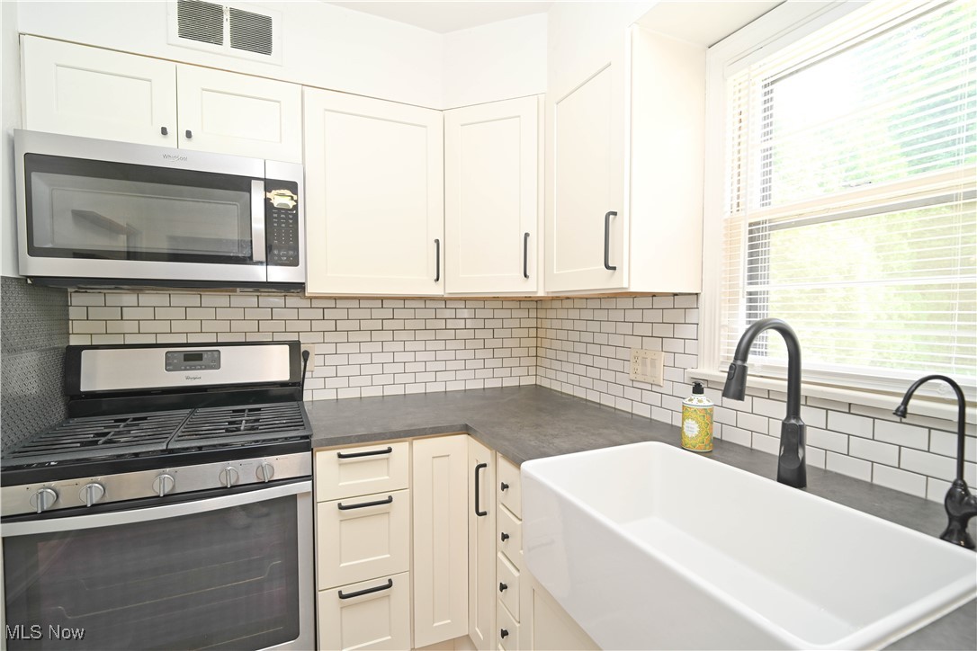 7673 North Lima Road Youngstown, OH 44514 - Photo 10 of 40 Gallery Image 10