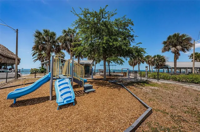 $339,900 | 13930 Sommers Avenue, Hudson, FL 34667