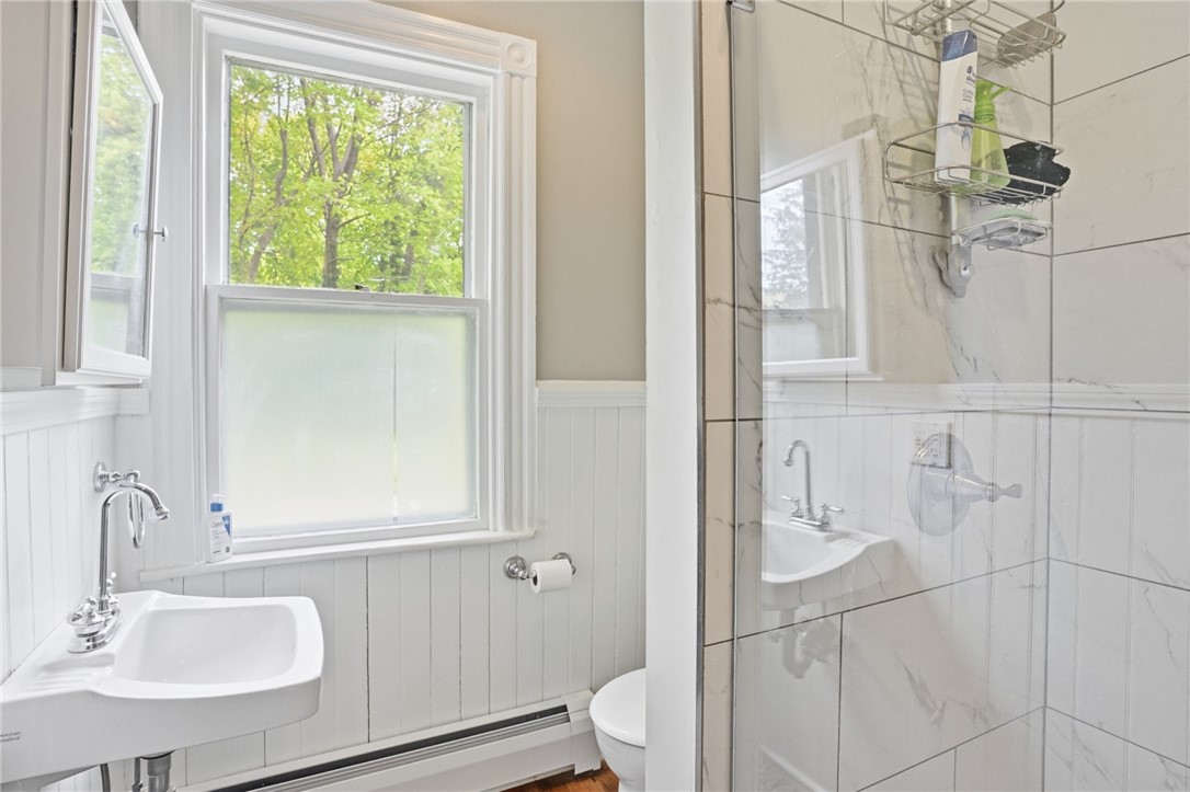 192 Washington Road Barrington, RI 02806 - Photo 11 of 37
