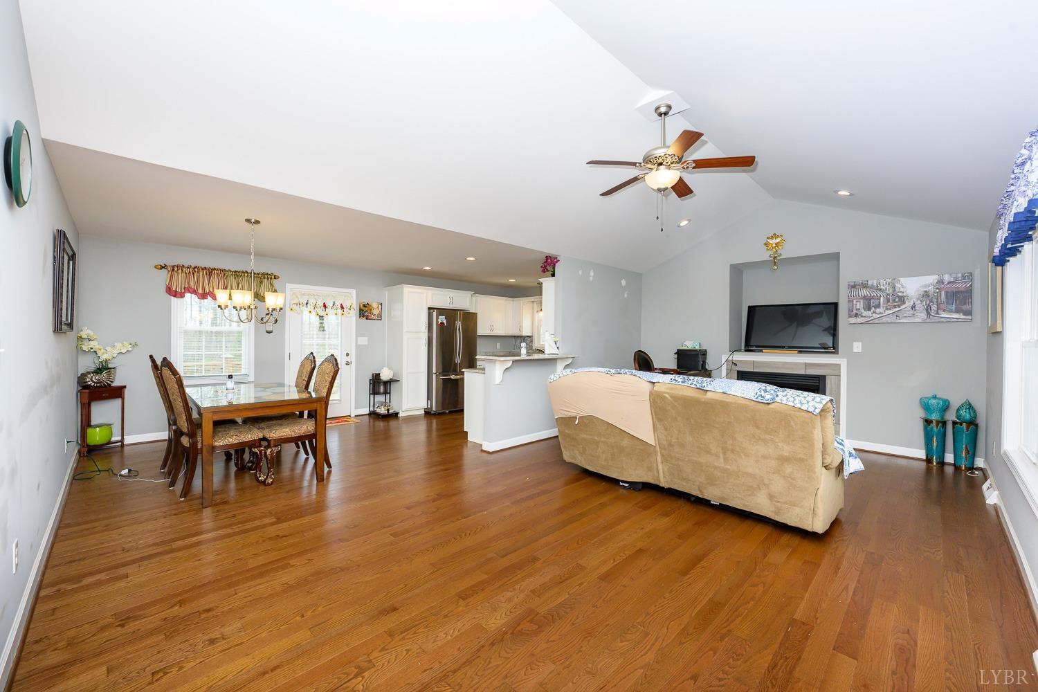 4178 Horseshoe Road Appomattox, VA 24522 - Photo 6 of 39 Gallery Image 6