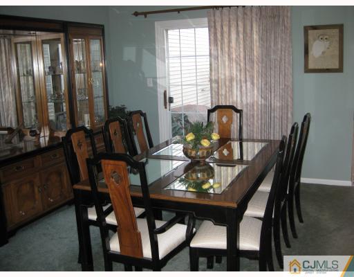 39 B Winthrop Road Monroe Township, NJ 08831 - Photo 5 of 10 Gallery Image 5