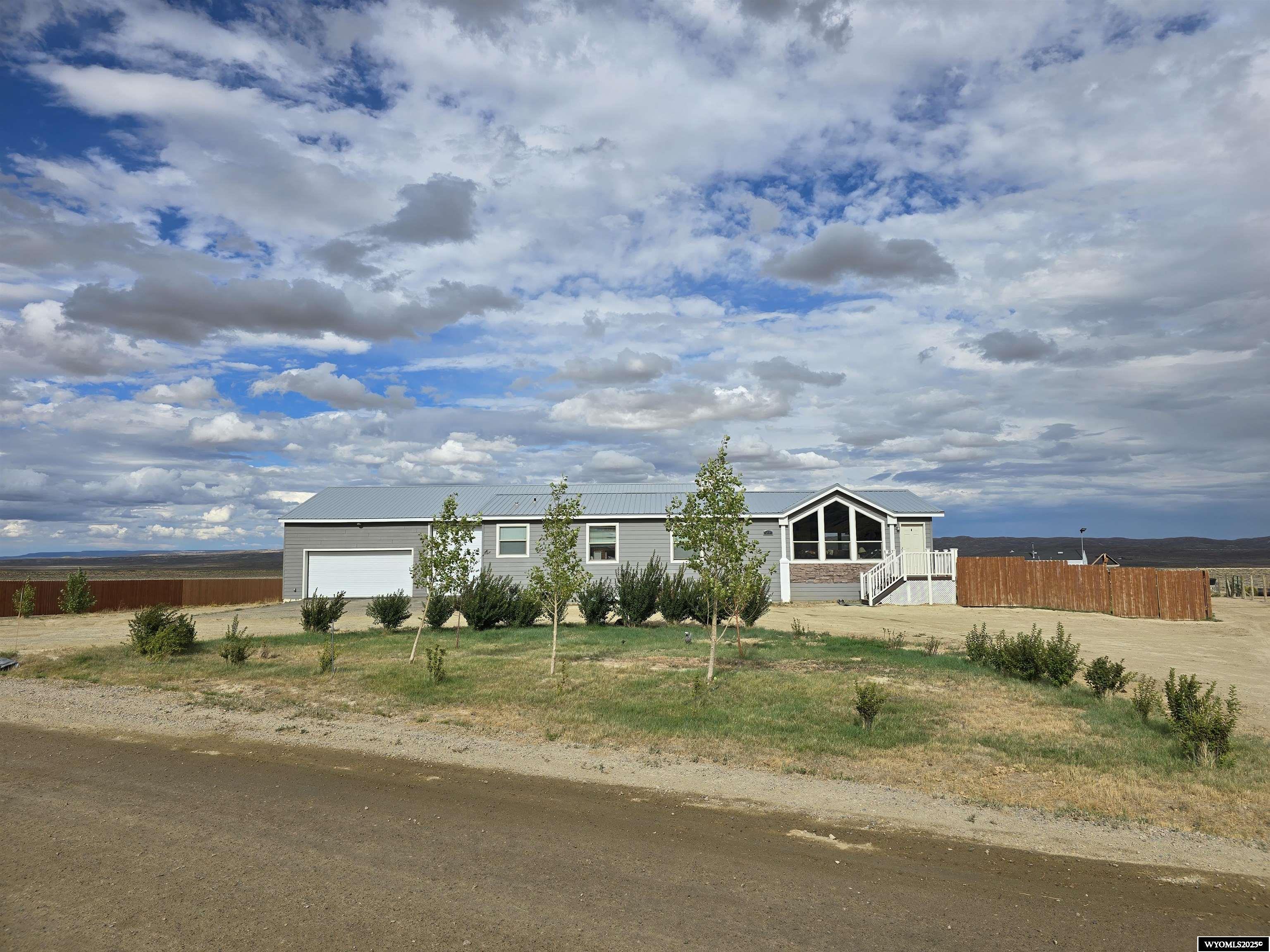 27 Winds Vw Drive Rock Springs, WY 82901 - Photo 2 of 48