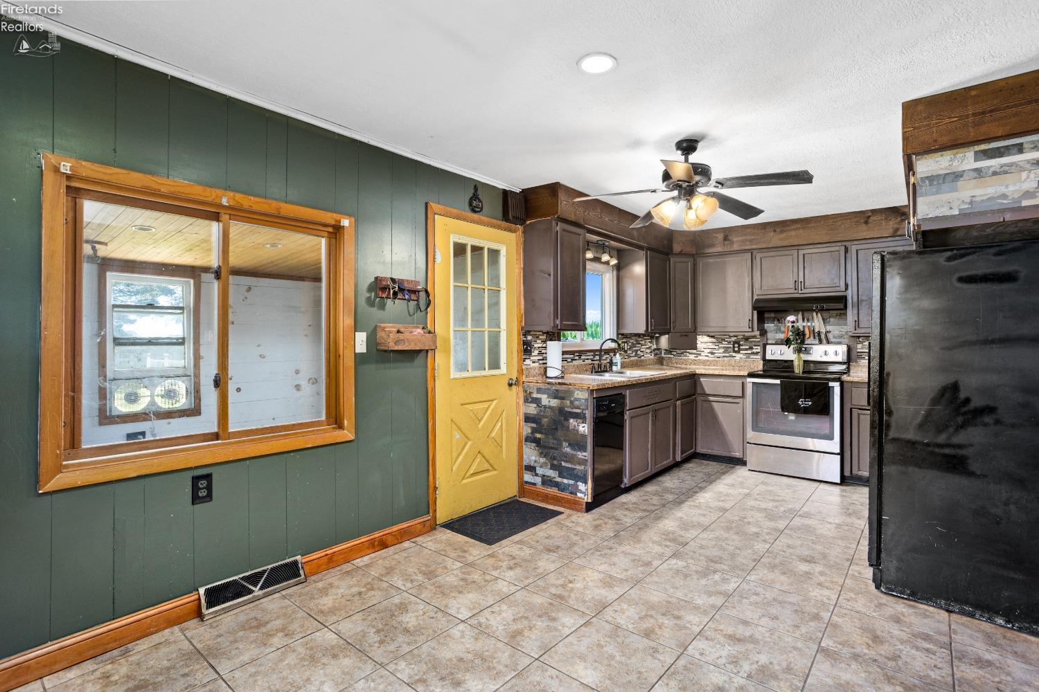 9801 Barrows Road Huron, OH 44839 - Photo 14 of 37 Gallery Image 14