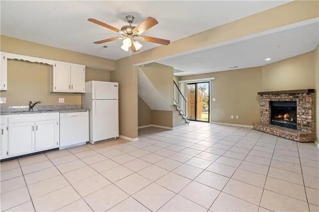 $590,000 | 116-122 Northeast Greystone Drive, Lee's Summit, MO 64086