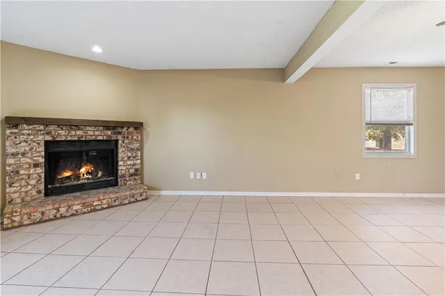 $590,000 | 116-122 Northeast Greystone Drive, Lee's Summit, MO 64086