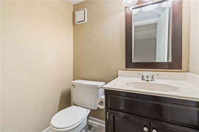 $590,000 | 116-122 Northeast Greystone Drive, Lee's Summit, MO 64086