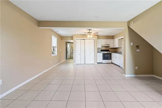 $590,000 | 116-122 Northeast Greystone Drive, Lee's Summit, MO 64086