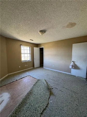 $590,000 | 116-122 Northeast Greystone Drive, Lee's Summit, MO 64086