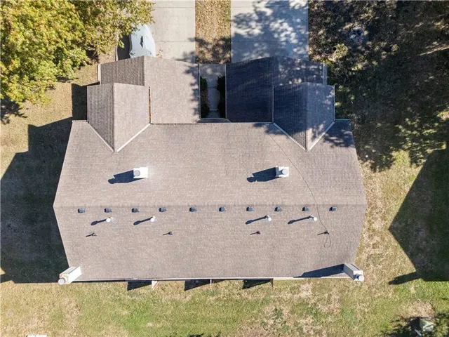 $590,000 | 116-122 Northeast Greystone Drive, Lee's Summit, MO 64086