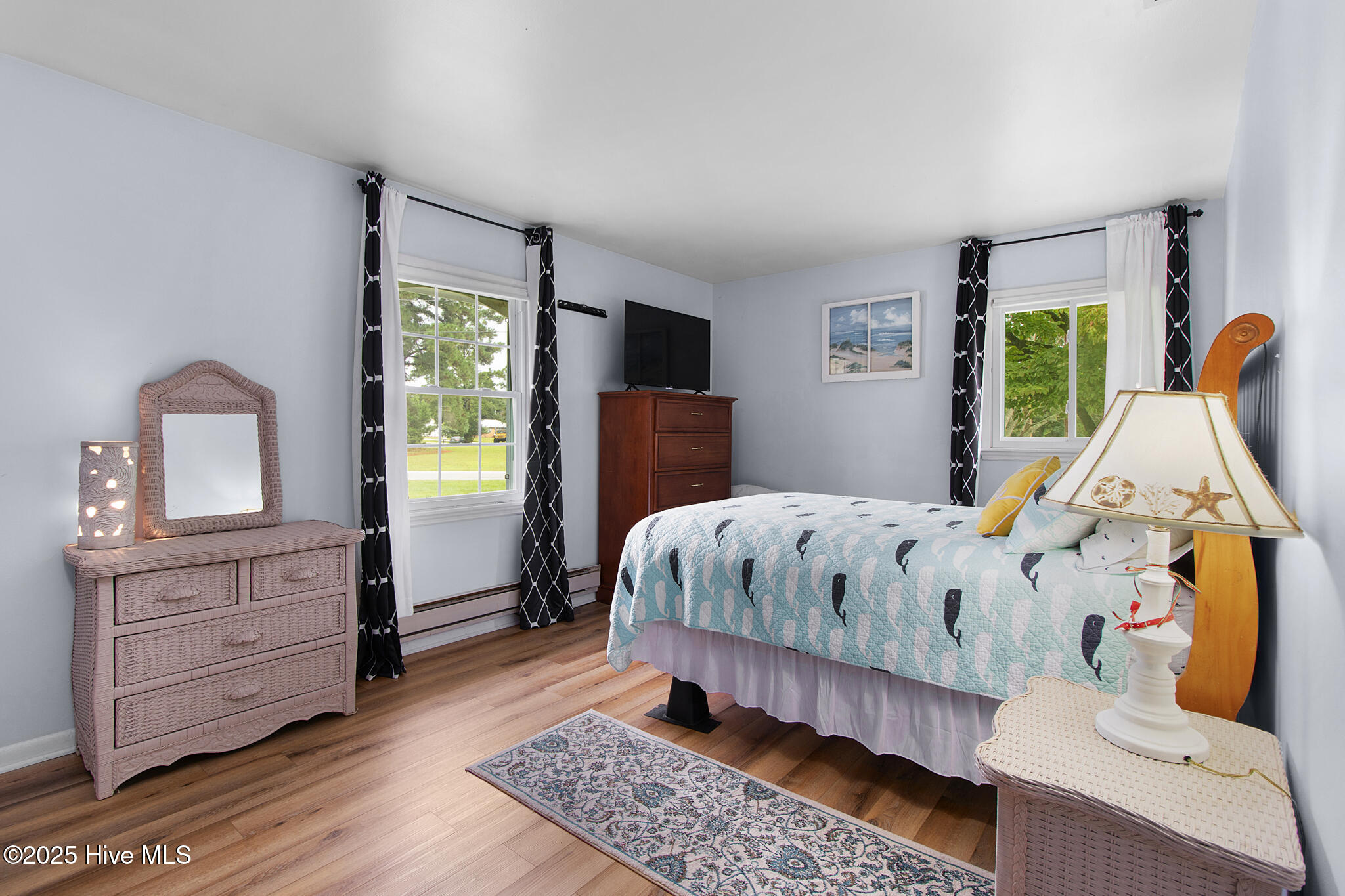 201 Queens Road Hubert, NC 28539 - Photo 29 of 59 Guest bedroom 2