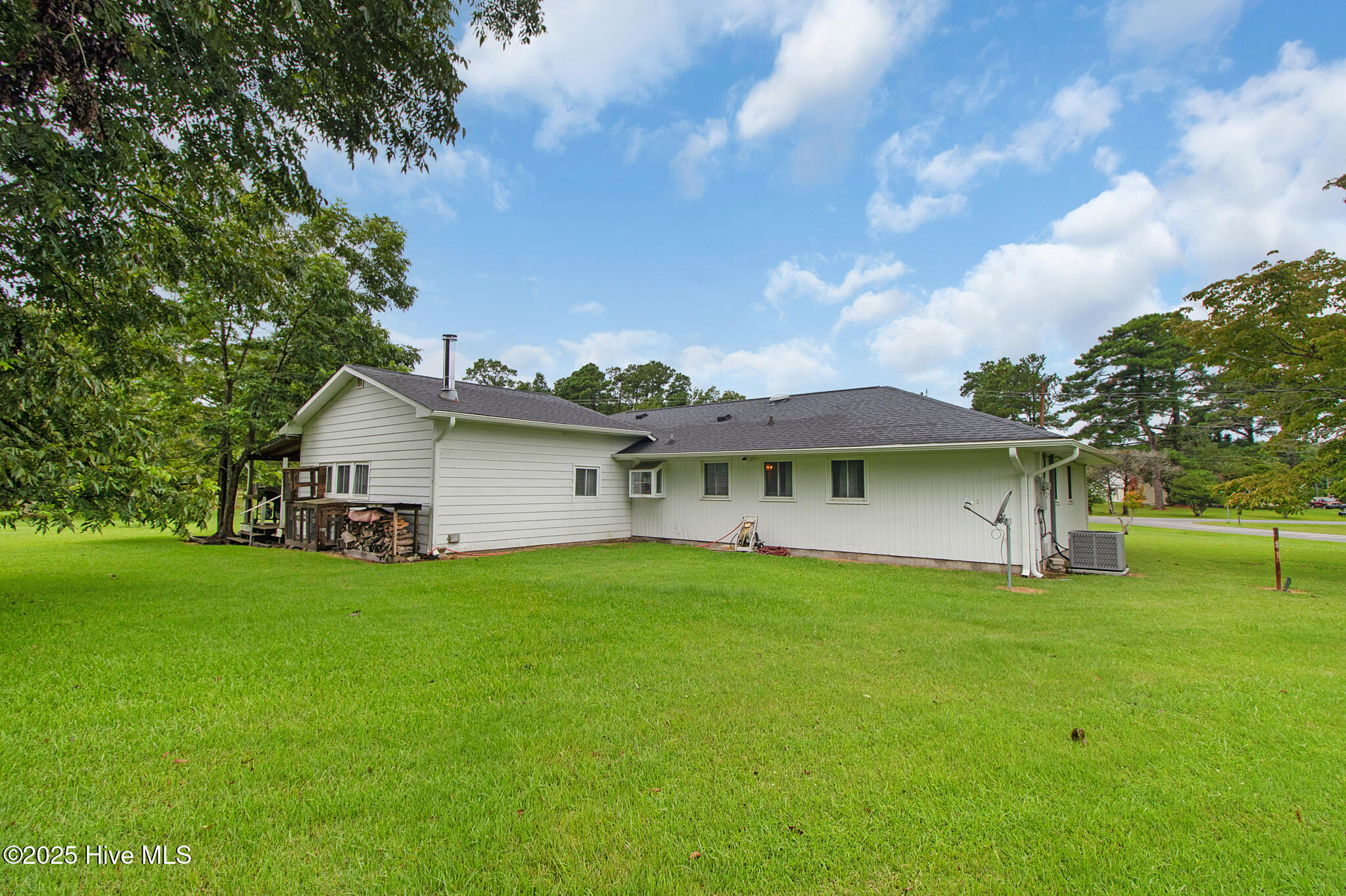 201 Queens Road Hubert, NC 28539 - Photo 36 of 59 Rear view of 201 Queens Rd