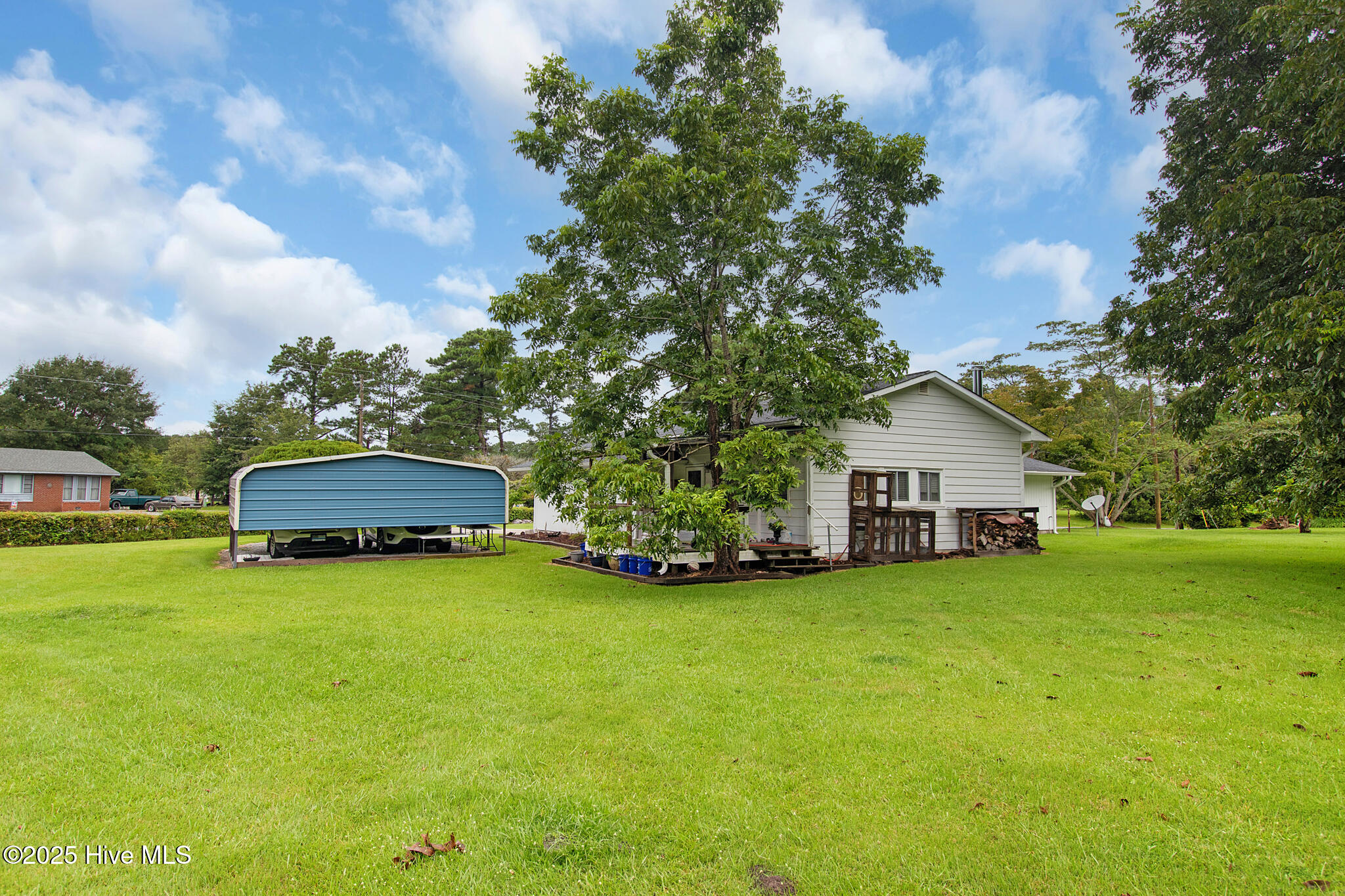 201 Queens Road Hubert, NC 28539 - Photo 44 of 59 with quick access to double carport