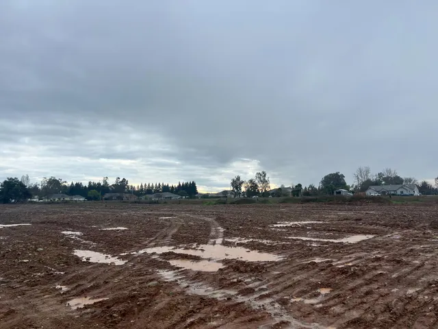 a view of outside space with lake view
